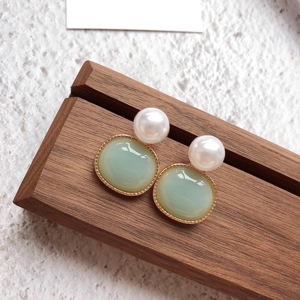 Anthropologie vintage inspired earrings